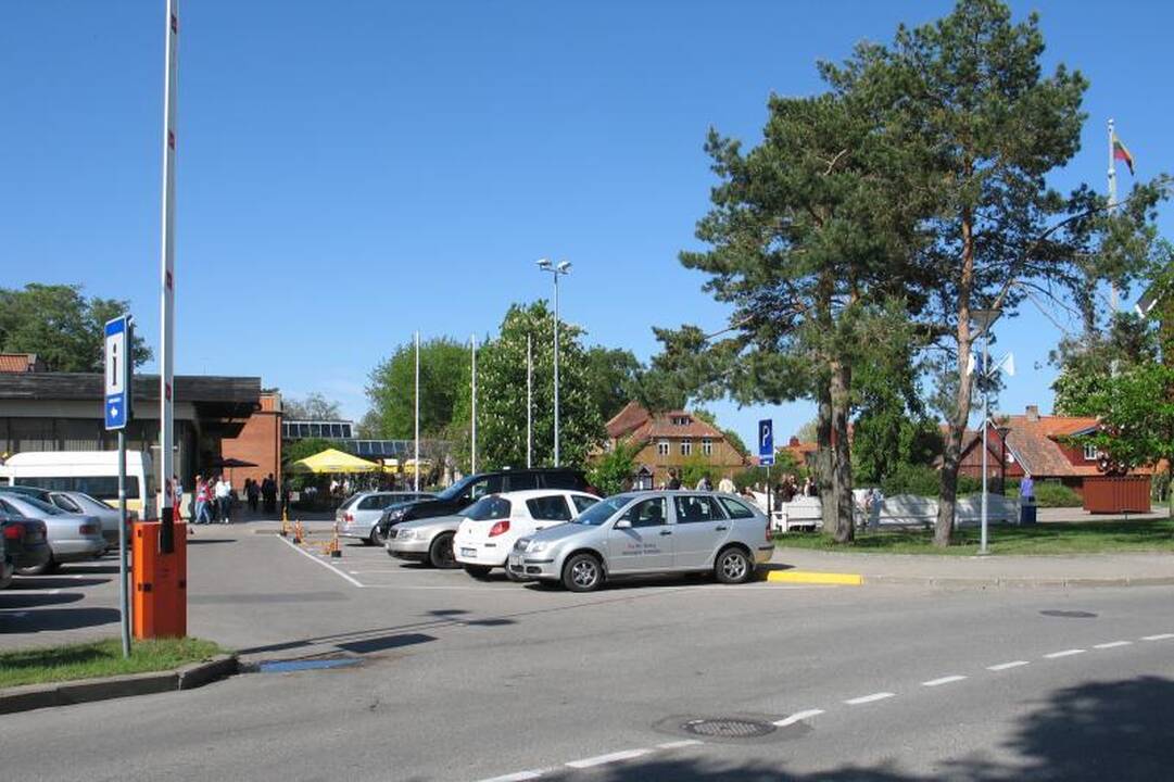 Neringoje            – ratuotų pažeidėjų antplūdis