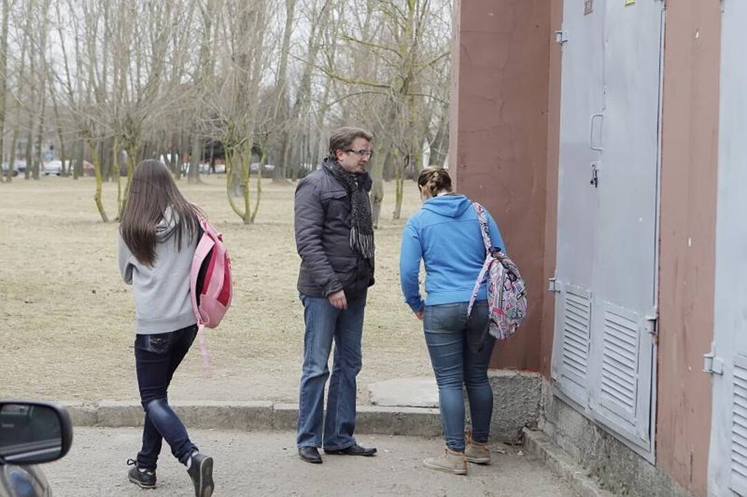 Rūkalius persekios           tikrintojai