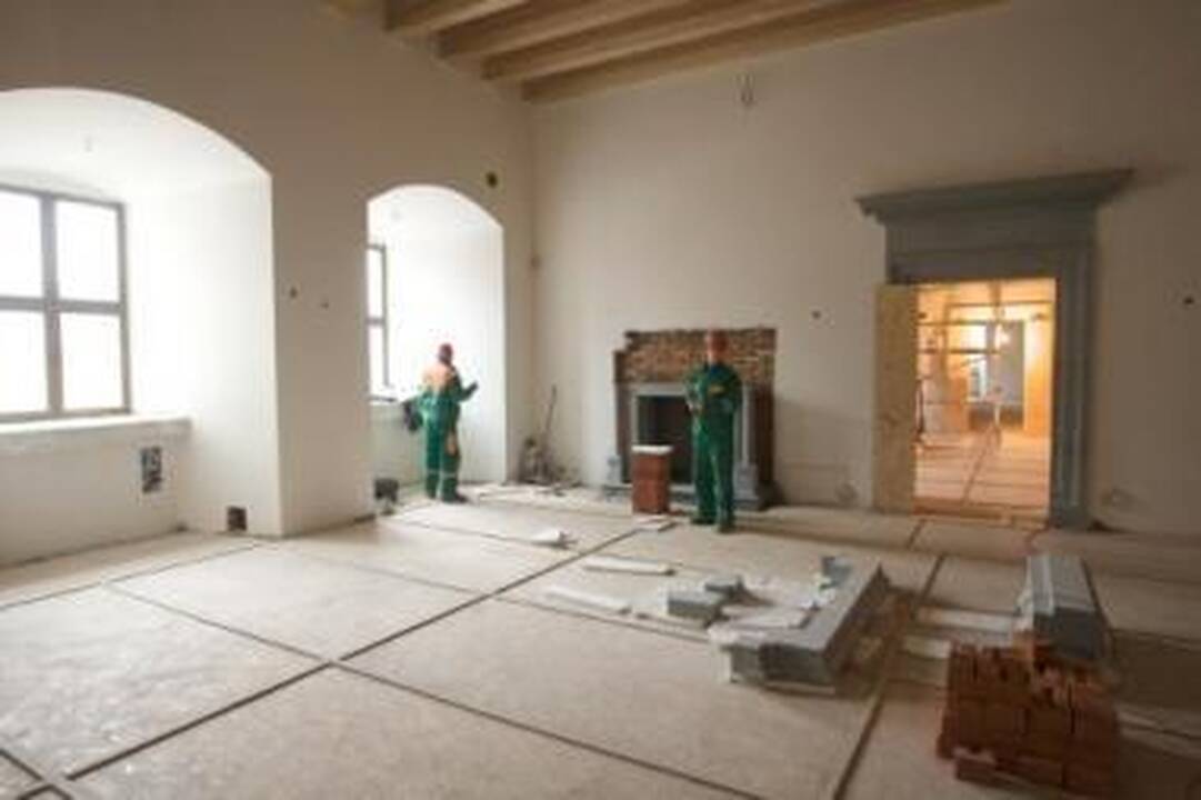 Realybė: po mėnesio svečius Valdovų rūmai pasitiks tuščiomis menėmis.