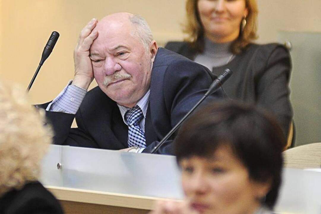 Karšta savivaldybės kontrolieriaus kėdė – dar tuščia