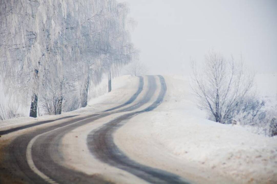 Sniegas kėsinasi įkalinti Kauno rajono kaimus
