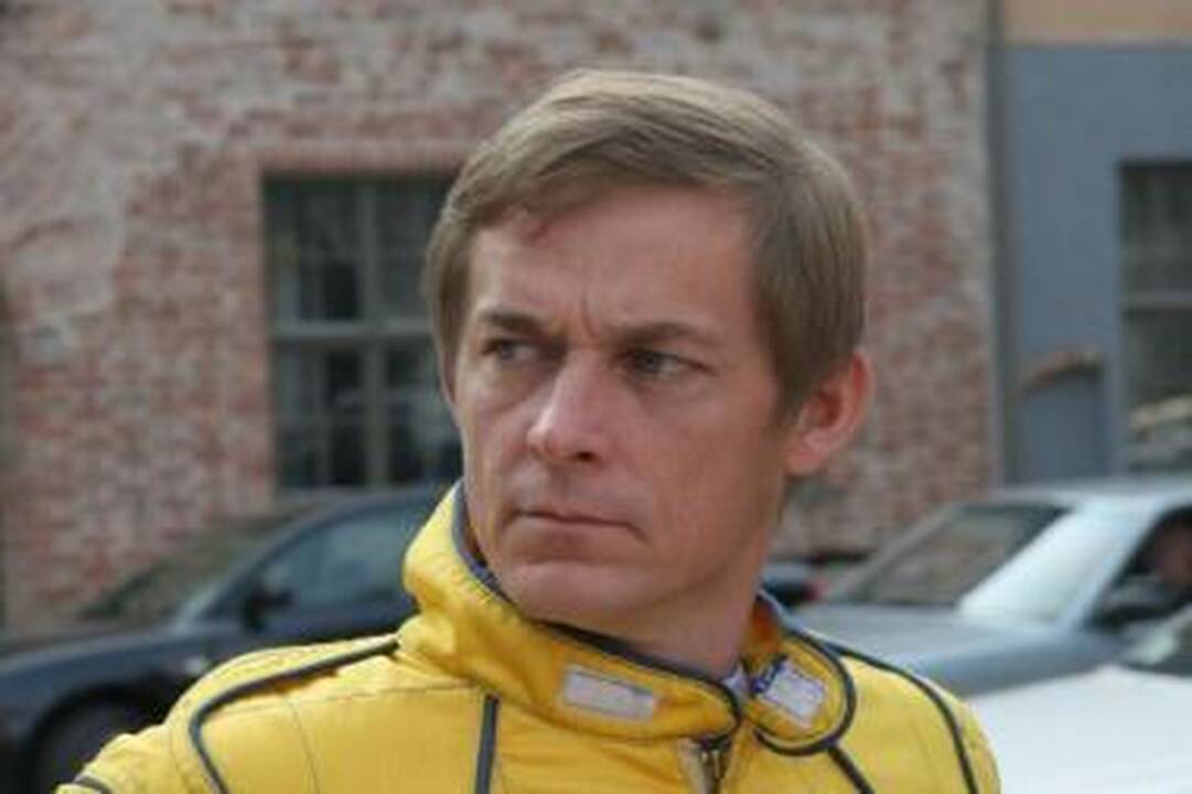 Karas smėlio dėžėje