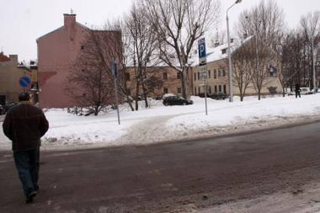 Senamiesčio bendruomenė prieštarauja, kad būtų užstatytas skverelis M.Valančiaus gatvėje.