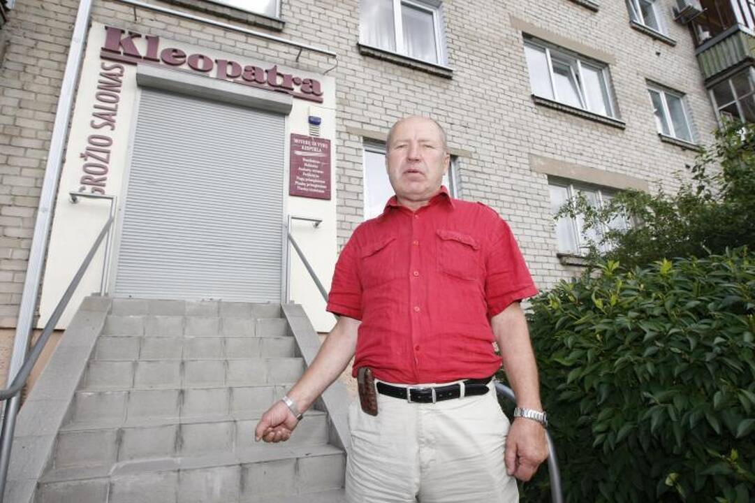 Verslą žlugdo  baudomis     be įspėjimo   