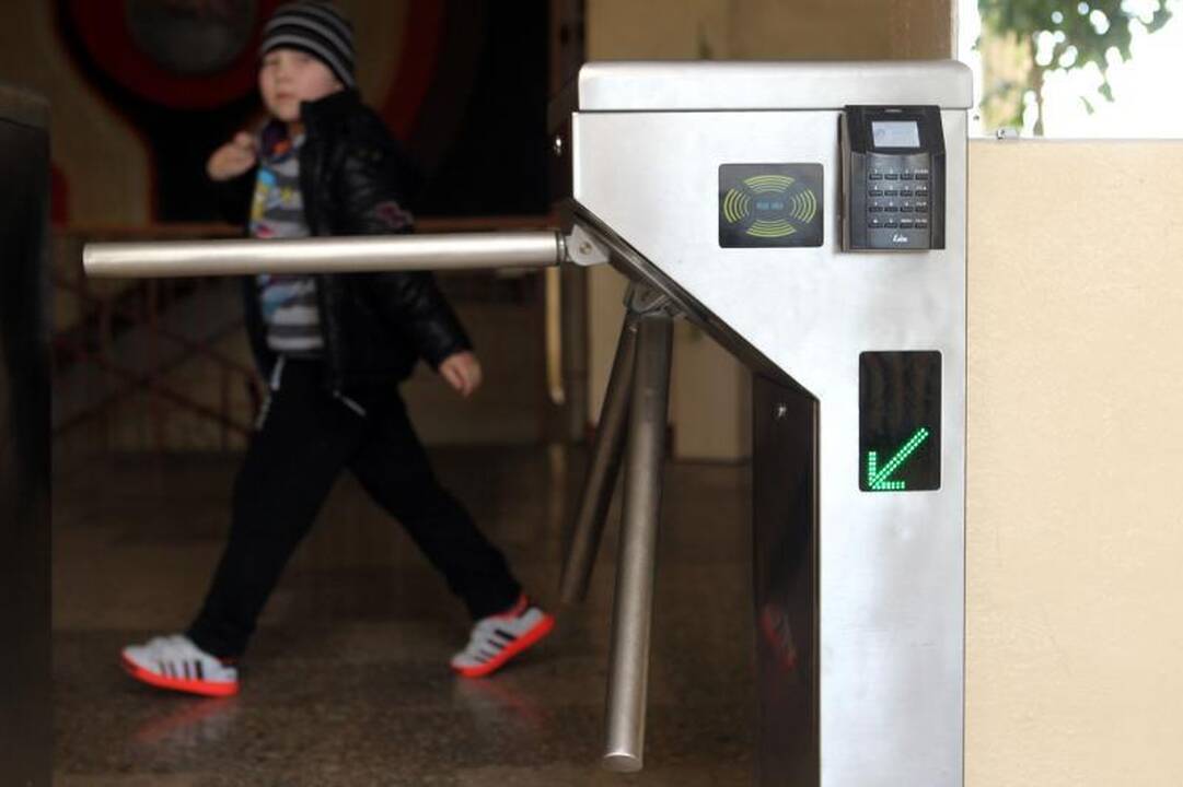 Septyniose Vilniaus mokyklose - elektroninė moksleivių kontrolė