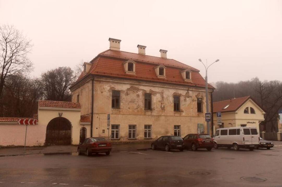 Atnaujinti apleistą pastatą trukdo ginčai