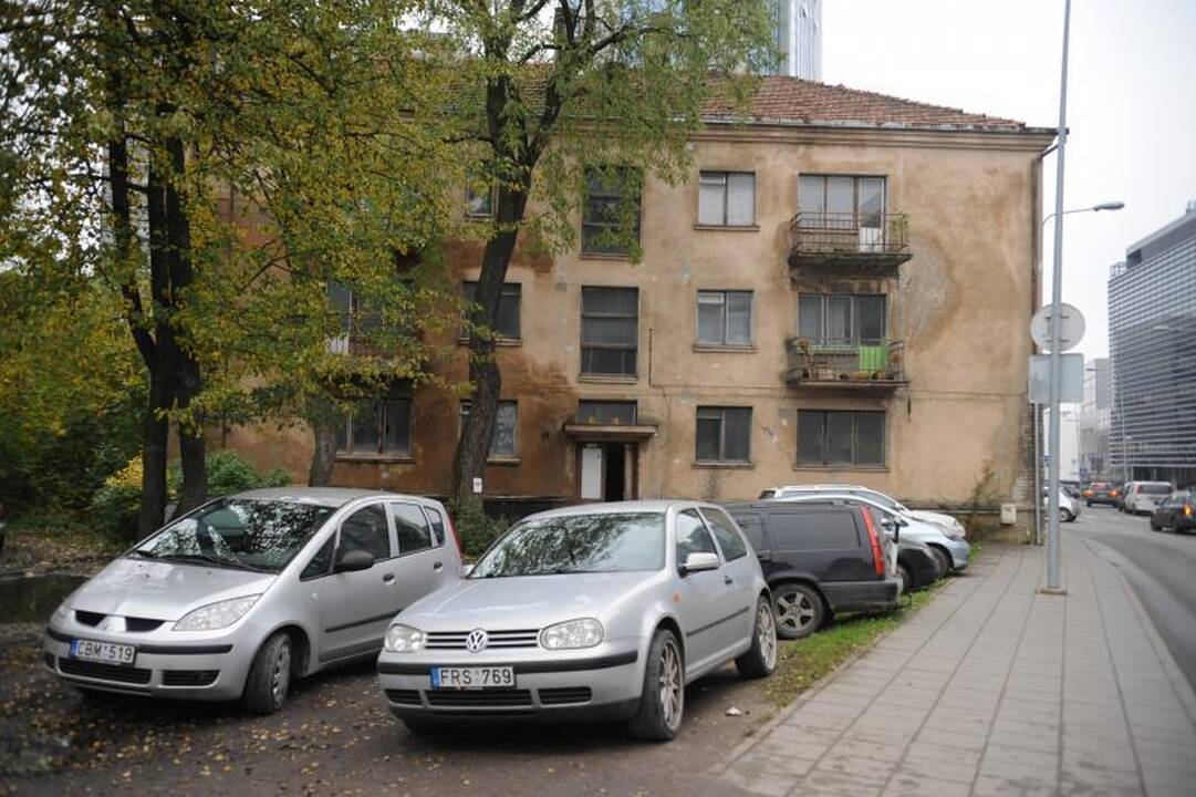 Vilniuje namą užsimojo nugriauti su gyventojais