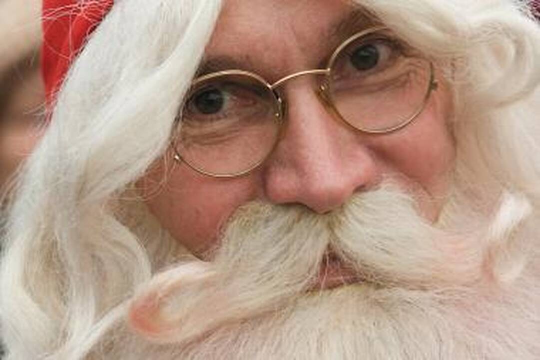 Įmonės švęsti neatsisako