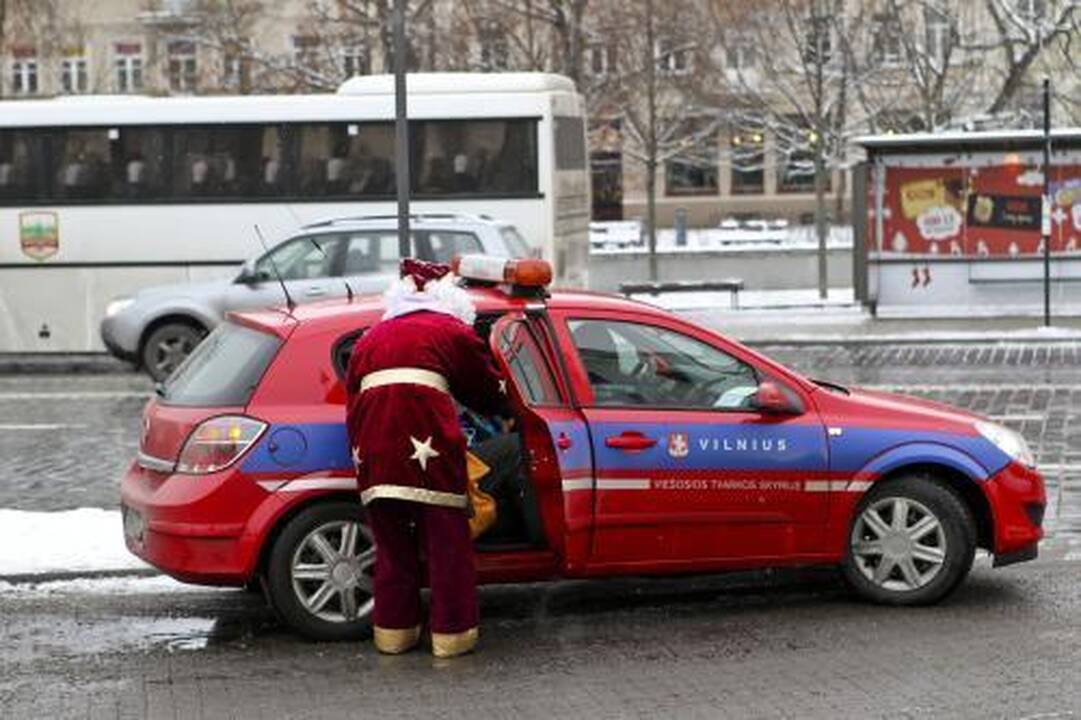Kalėdų Senelio "verslas"