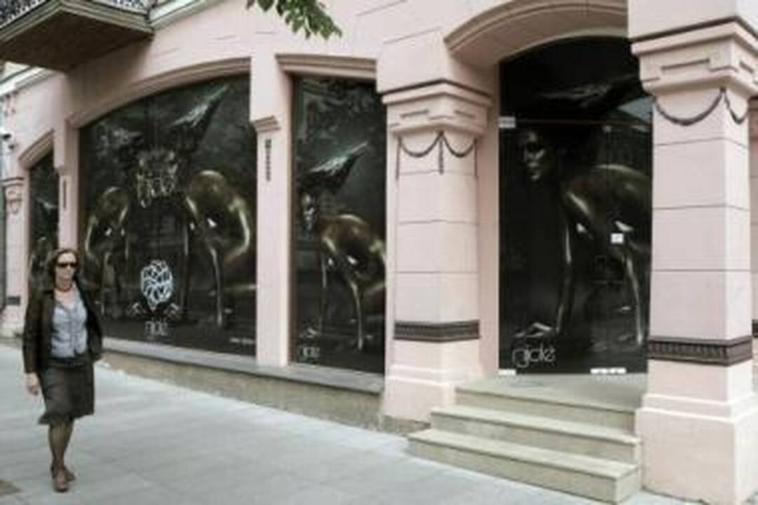Krizė: kailių karalienės sūnus P.Velička prabangiais gaminiais prekiauja ne "Nijolės" salone, o nedideliame biure.