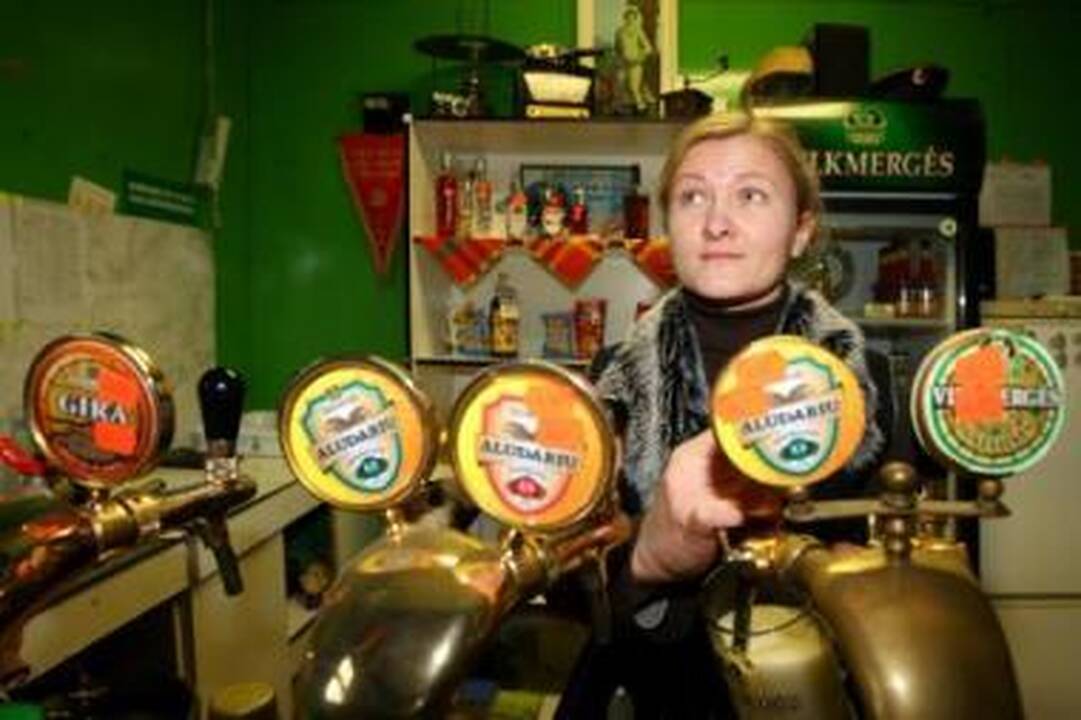 Paradoksas: didieji aludariai užima beveik 95 proc. šalies alaus rinkos ir kasmet parduoda milijonus litrų savo produkcijos, tačiau tvirtina turintys daugiau išlaidų nei mažosios daryklos.