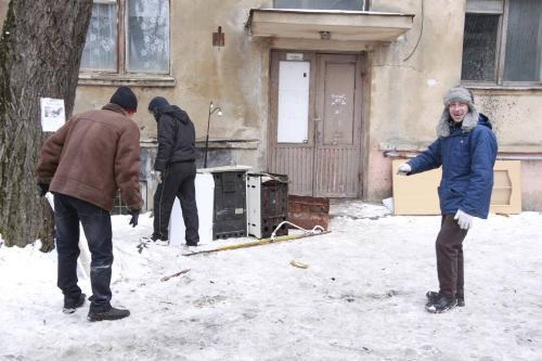 Namą atidavė apiplėšti