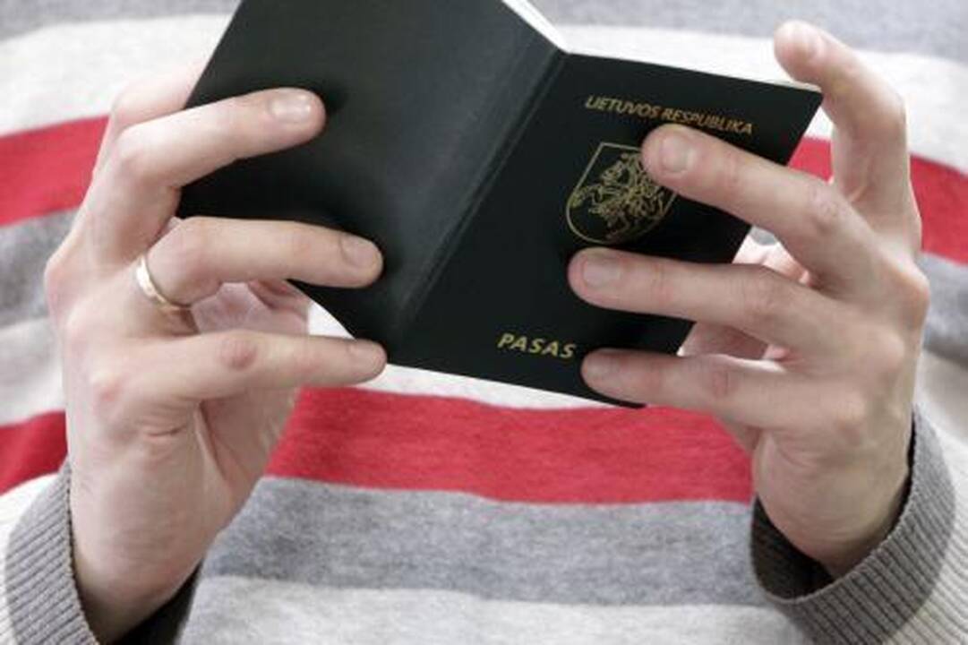 Pavardžių rašyba vėl įstrigo