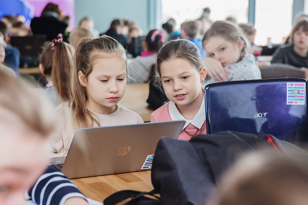 Plečiasi nemokama kūrybinių technologijų akademija