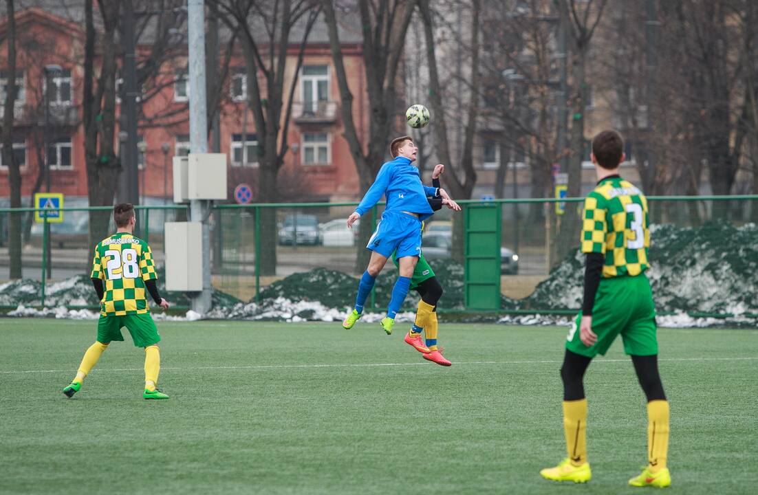 Futbolas : "Spyris" - "Kaunas"