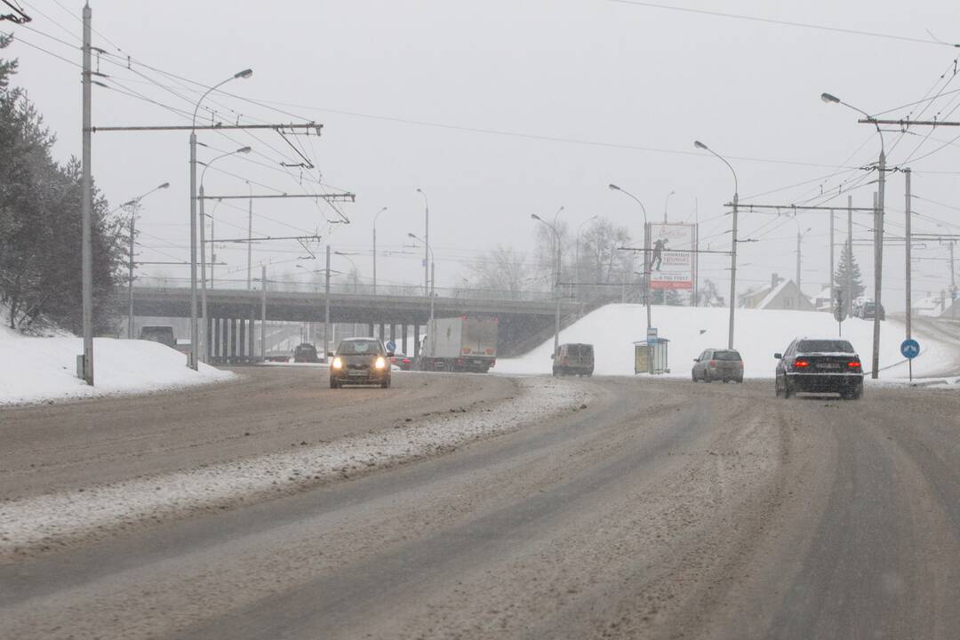 Sniegas Kauno gatvėse