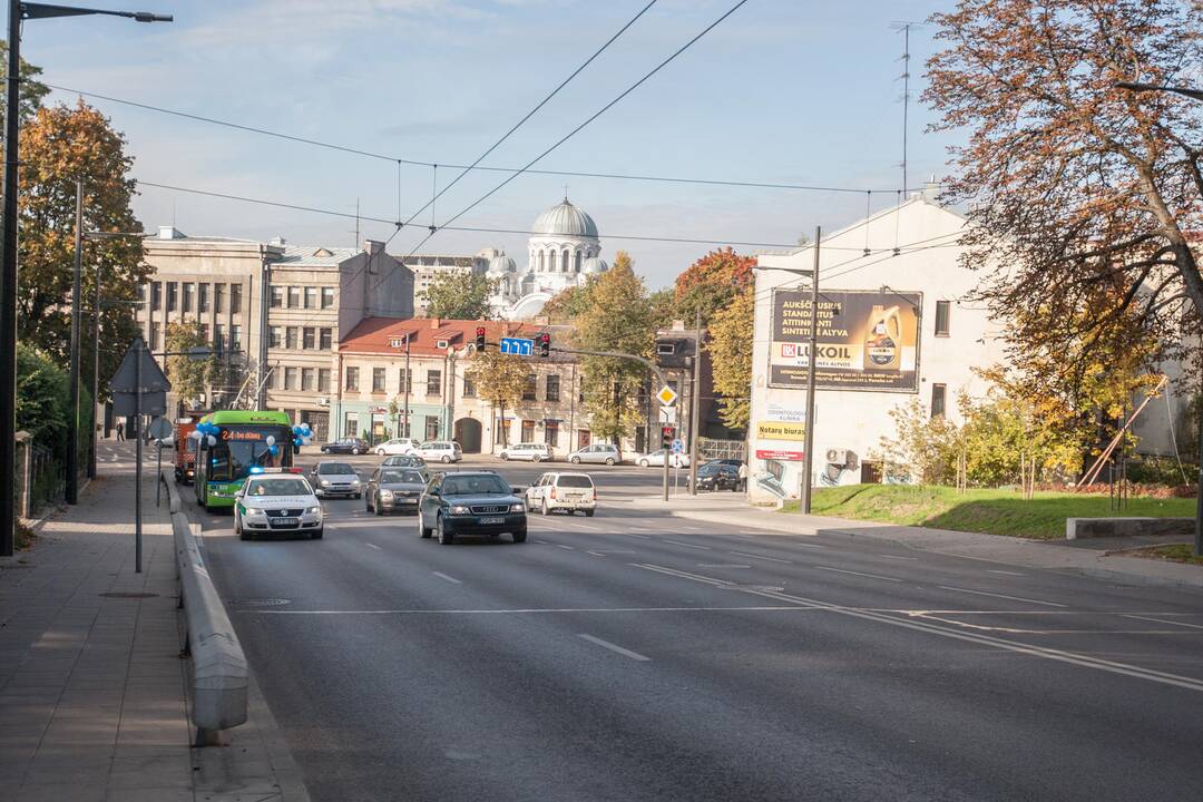 Parodos kalnu pakilo pirmasis troleibusas