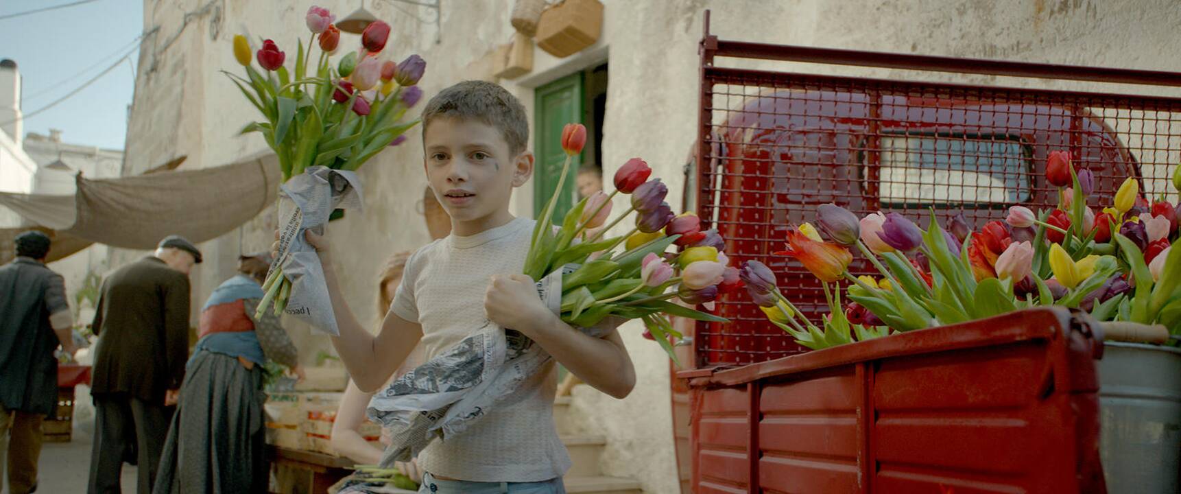 Kęstutis Jakštas ir Gabija Jaraminaitė filme "Tokijo teismas"