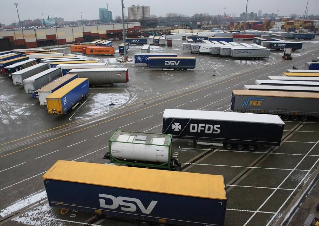 Naujovė: skaitmeniniai uosto vartai krovininiam transportui į jūrų keltus.