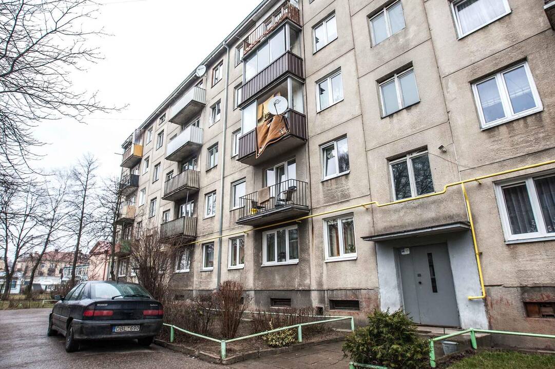 Užlieta laiptinė Neries krantinės 9-ajame name