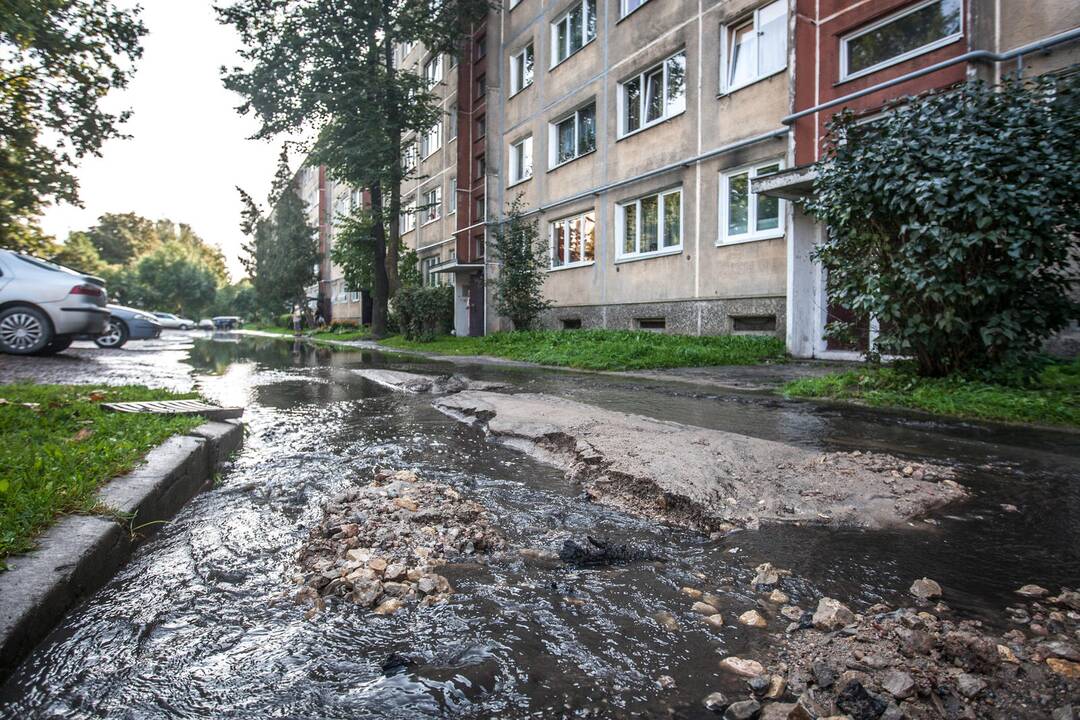 Vandentiekio avarija Draugystės gatvėje