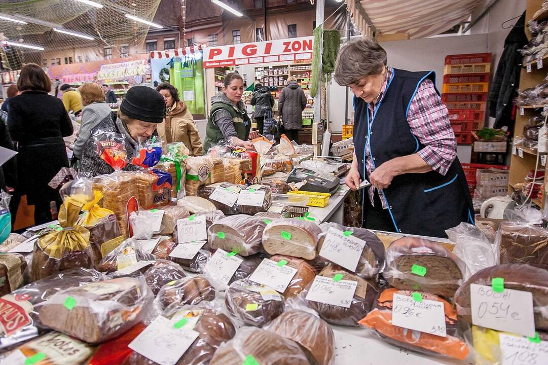 Priešvelykinė prekyba Stoties turguje