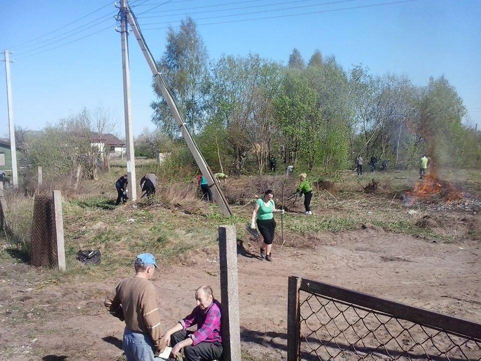 Šiukšlyno vietoje – žaidimų aikštelė