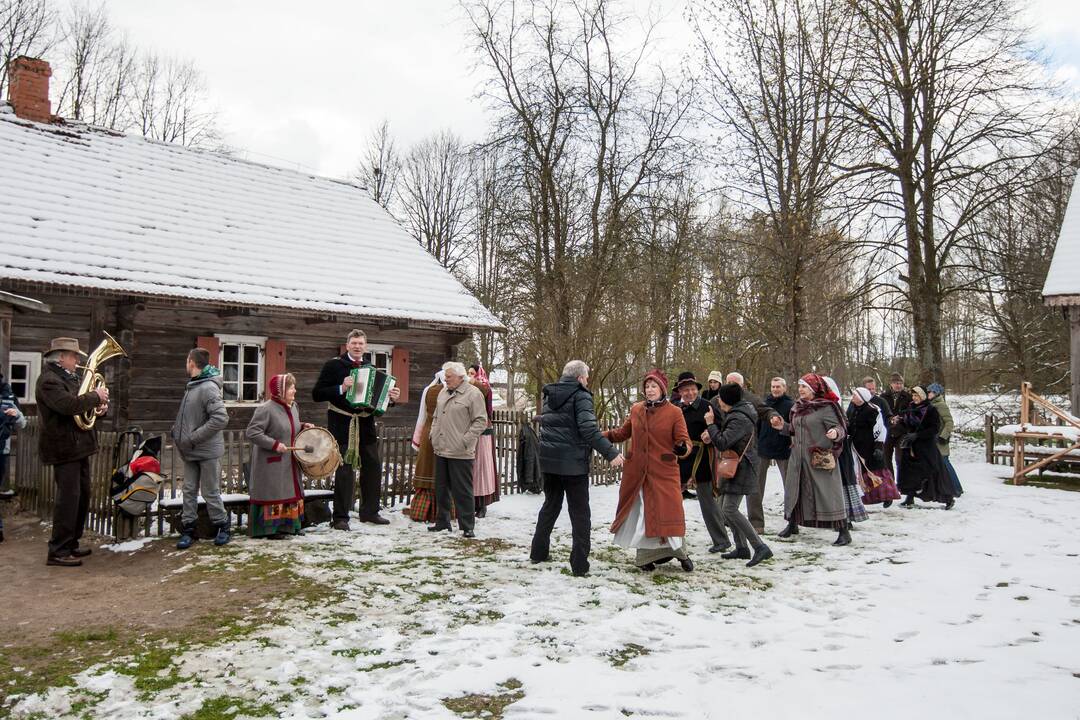 Antroji Velykų diena Rumšiškėse