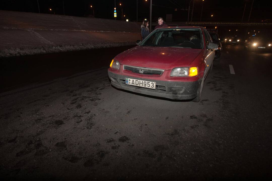 Nuokalnės g. – keturių automobilių avarija