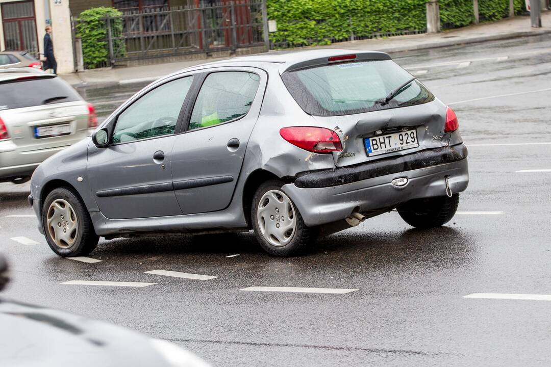 Avarija Parodos kalno papėdėje