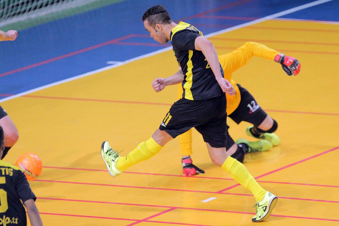 Salės futbolas: „Vytis“ – VIP 4:3