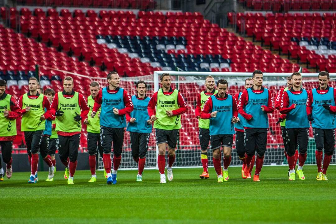 Lietuvos futbolo rinktinės treniruotė "Wembley" stadione