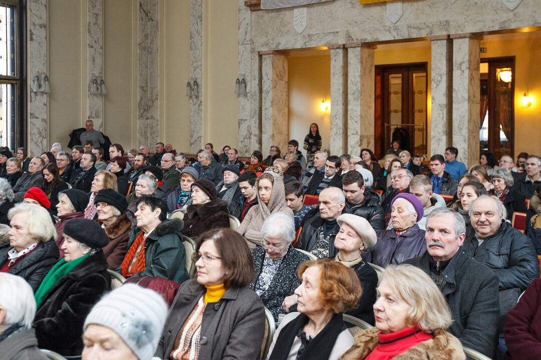 Dokumentinis filmas apie Vaclovą Voverį-Žaibą