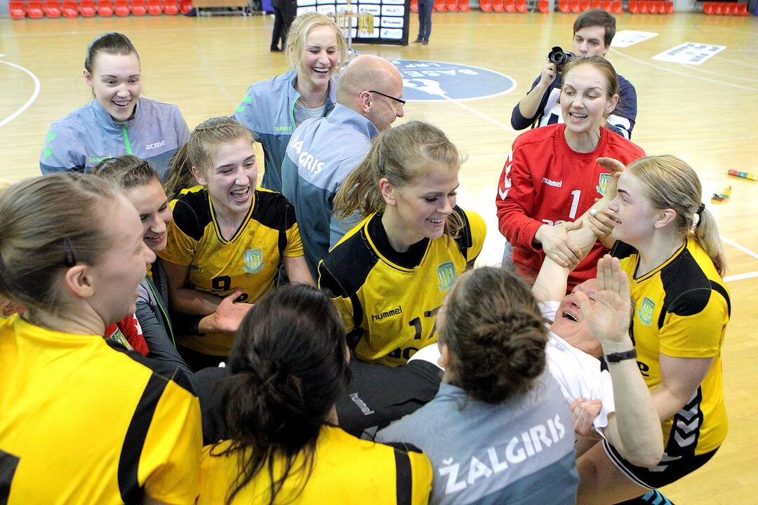 LRF taurės finalas: „Žalgiris“ – „Garliava“ 32:30