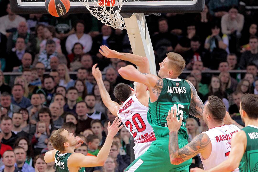 Eurolyga: „Žalgiris“ - „Emporio Armani“ 84:88