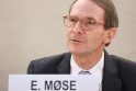 E. Mose.