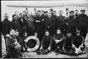 Įvykis: 1939 m. garlaivis buvo nuskandintas Šiaurės jūroje, o įgulą išgelbėjo belgai. R. Vilkas-Vilčinskas stovi centre sukryžiavęs rankas.