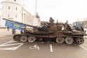 Incidentai prie rusų tanko tęsiasi: šįkart sulaikytas vyras, purškęs dažais