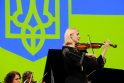Klaipėdos koncertų salėje – jausmingas smuikininkės iš Ukrainos M. Kotorovych kūrinys