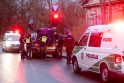 Vilniuje automobilis sužalojo du policininkus, šie panaudojo šaunamuosius ginklus