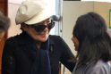 J.Lennono našlė Yoko Ono apsilankė Fukušimoje