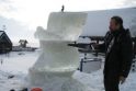 Kuršių marių krantinę puoš ledo skulptūros