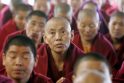 Kinai „perauklėja“ Tibeto vienuolius