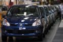 Automobilių pardavimai Prancūzijoje ir toliau smunka