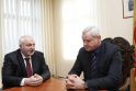 Seimo opozicijos lyderis ir Klaipėdos meras apsikeitė prašymais