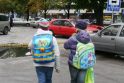 Pirmokams dalins atšvaitus ir komiksų knygutes Pirmokams dalins atšvaitus ir komiksų knygutes