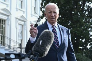 J.Bidenas: Slaptajai tarnybai reikia daugiau pagalbos