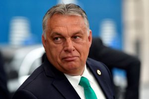 Dviejų Orbanų priešprieša: Rumunija gina ES, Vengrijai ir Lenkijai vetavus biudžetą