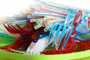 Vokietija galutinai uždraudžia vienkartinius plastikinius gaminius