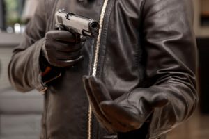 Tauragėje du jaunuoliai apsimelavo pareigūnams – jokio ginkluoto apiplėšimo nebuvo
